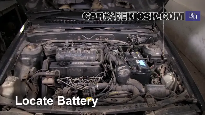 1989 Mazda 323 GLX 1.7L 4 Cyl. Diesel Batterie Début de saut